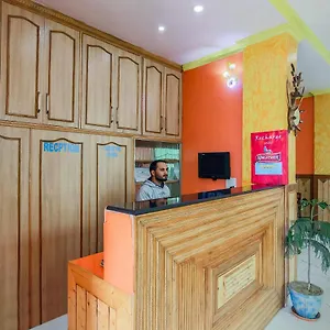 Oyo 14460 Park 3* Shimla